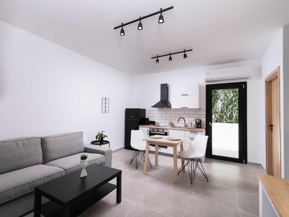 Euphoria Luxury Apartment Матала Екстериор снимка